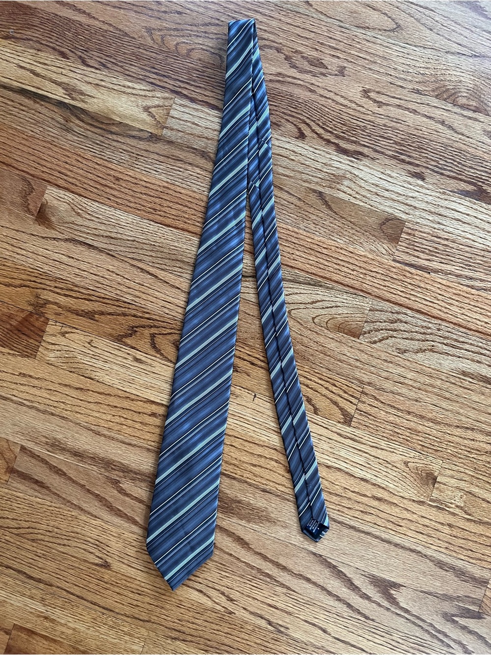 Classic Men's Blue Striped Silk Tie